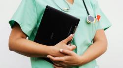 Qualifikationsmöglichkeiten für Erwachsene im Gesundheitsbereich